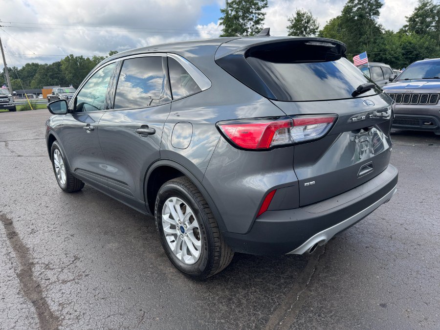 Used 2022 Ford Escape SE w/ Convenience Package AWD/4WD image 3