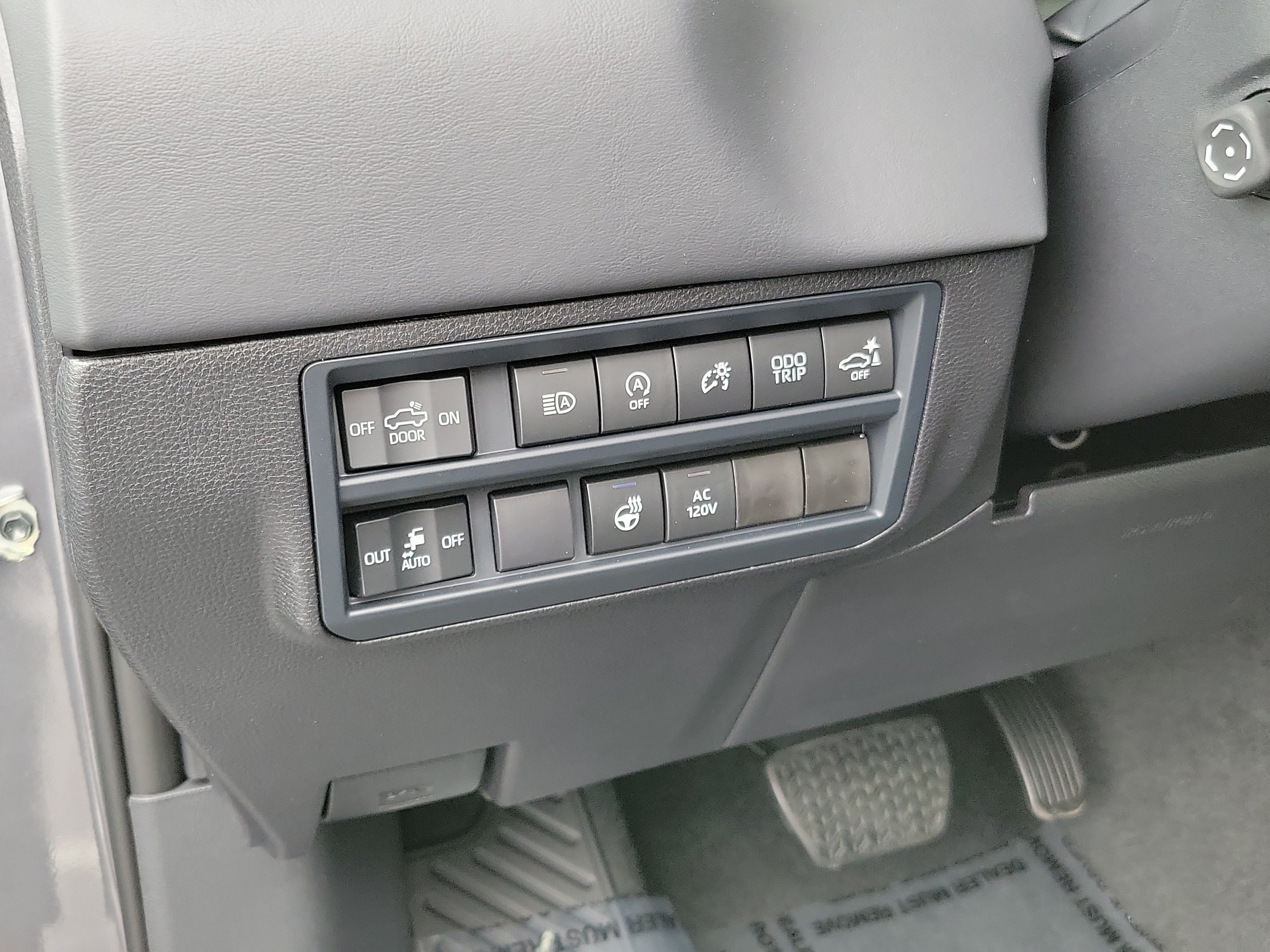 New 2026 Toyota Tundra Platinum AWD/4WD image 21