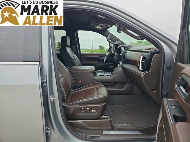 Used 2024 GMC Sierra 3500 Denali AWD/4WD image 28