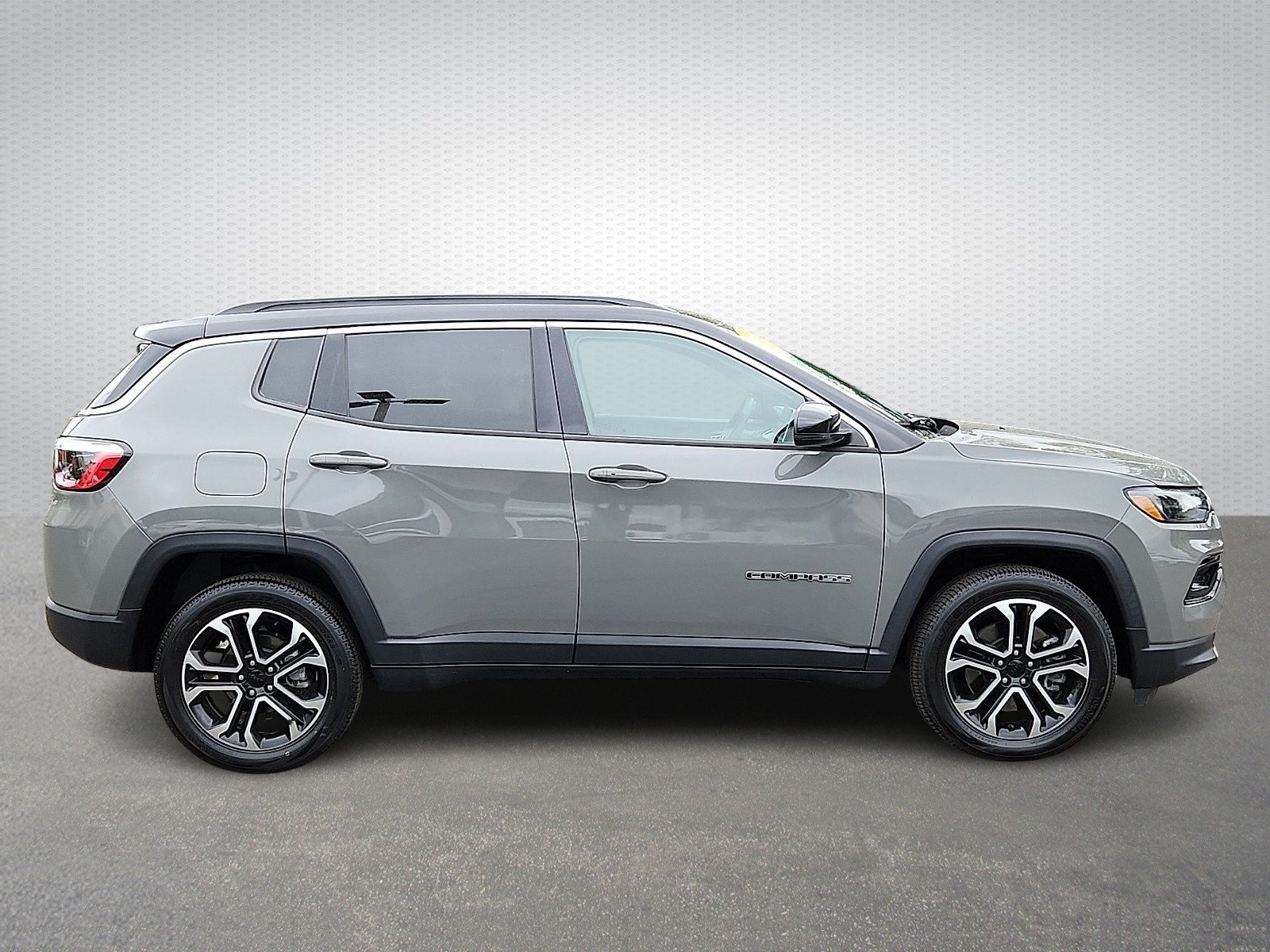 Certified 2024 Jeep Compass Limited AWD/4WD image 7