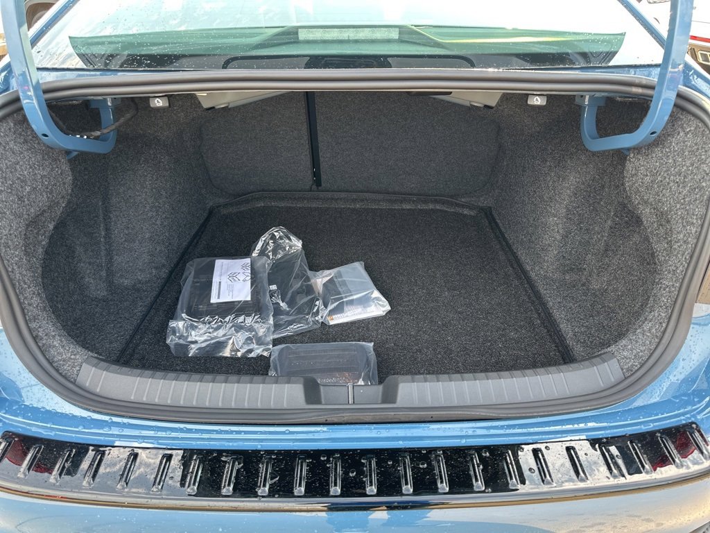 New 2025 Volkswagen Jetta SE image 10