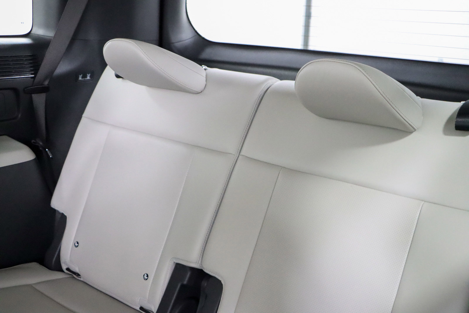 Used 2024 Hyundai Santa Fe SEL FWD image 25