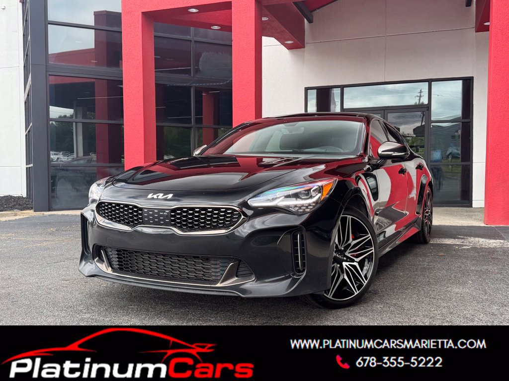 Used 2023 Kia Stinger GT2 image 1
