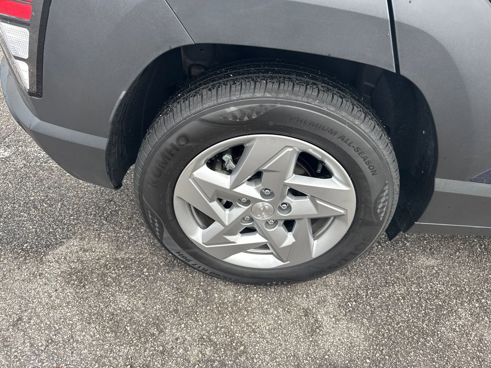 Used 2025 Hyundai Kona SE image 17