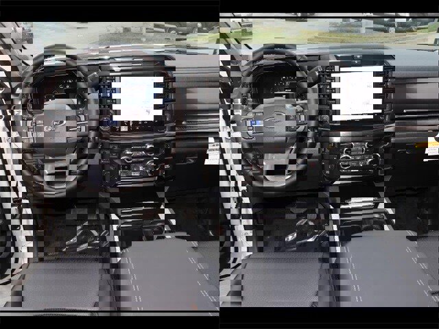 New 2025 Ford F350 Lariat image 19