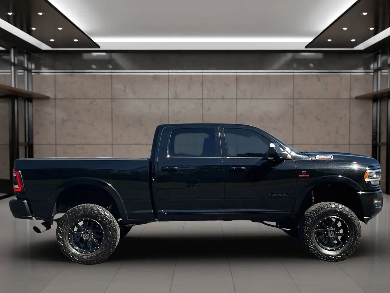 Used 2020 RAM 2500 Laramie image 12