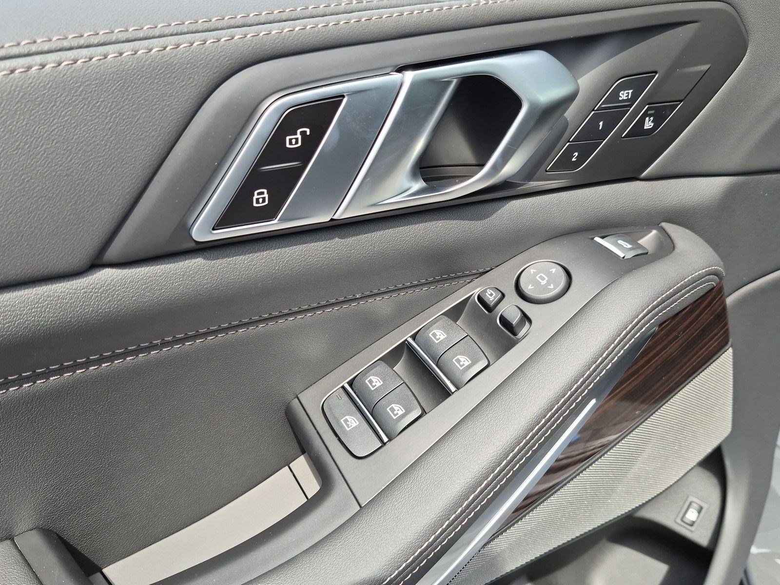 New 2026 BMW X5 xDrive50e AWD/4WD image 15