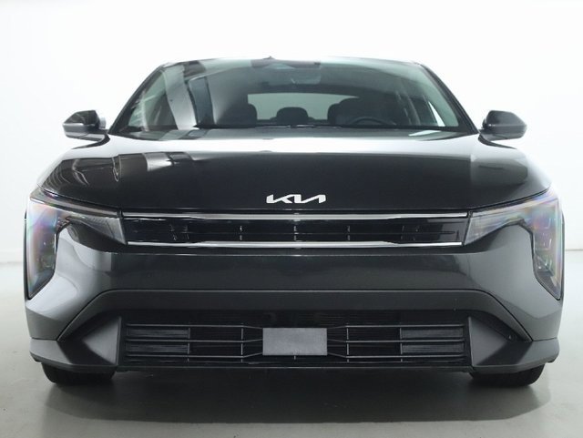 Used 2025 Kia K4 EX image 5