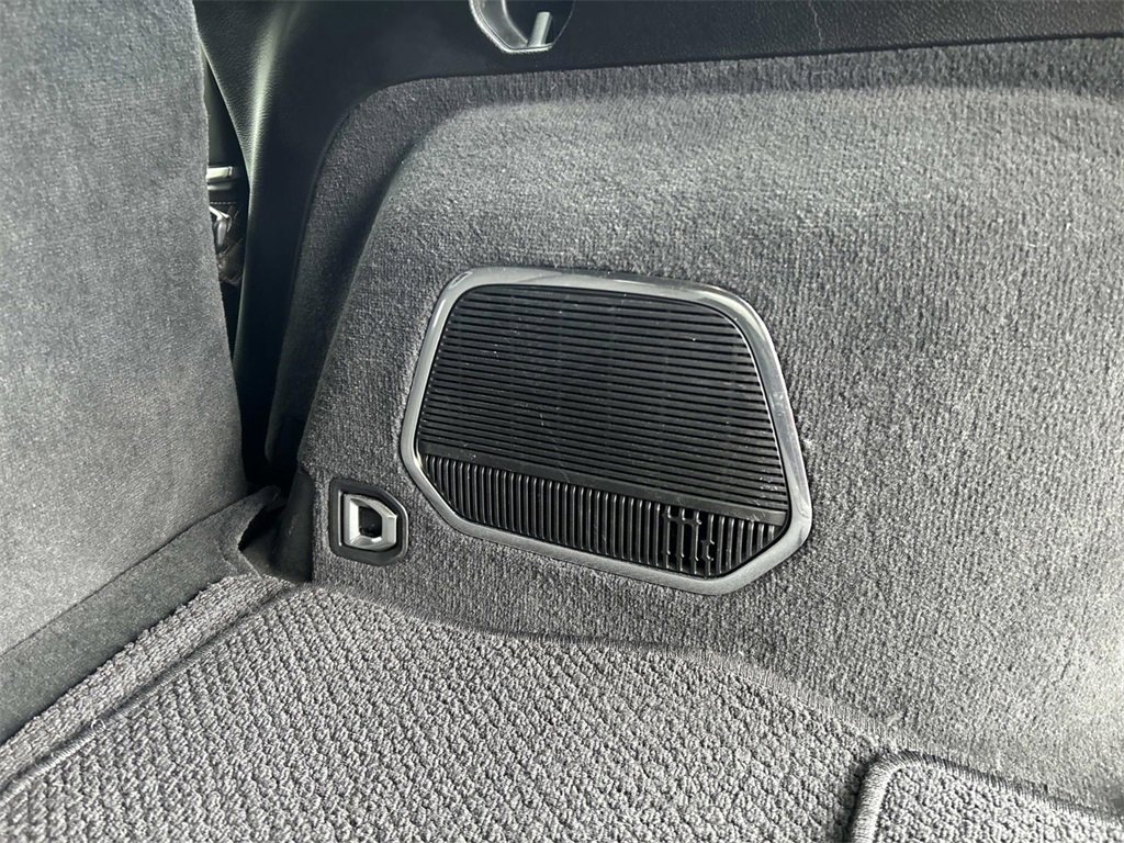 Used 2023 Jeep Grand Cherokee Summit w/ High Altitude Package image 15