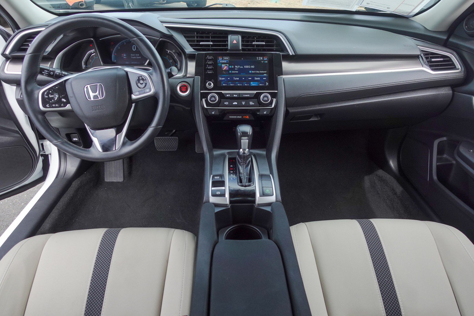 Used 2020 Honda Civic EX image 19