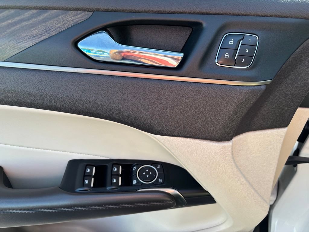 Used 2019 Lincoln MKC Reserve w/ MKC Technology Package FWD image 14