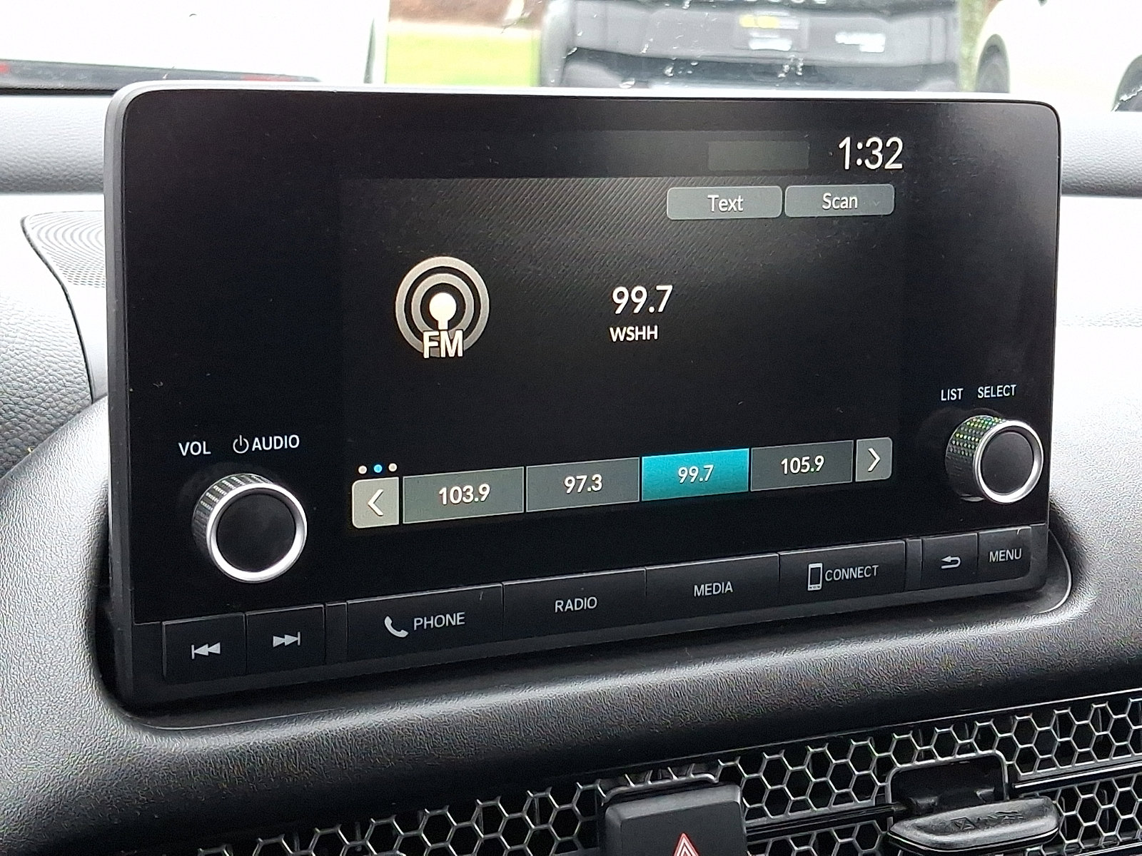 Used 2024 Honda HR-V Sport image 16