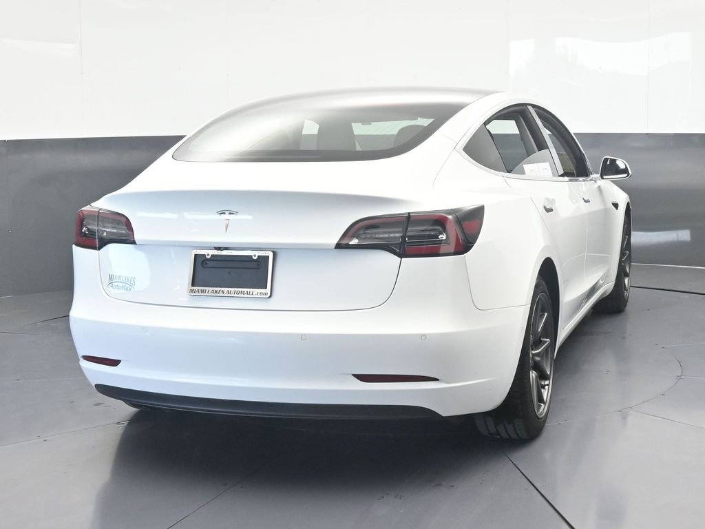 Used 2019 Tesla Model 3 Standard Range Plus image 5