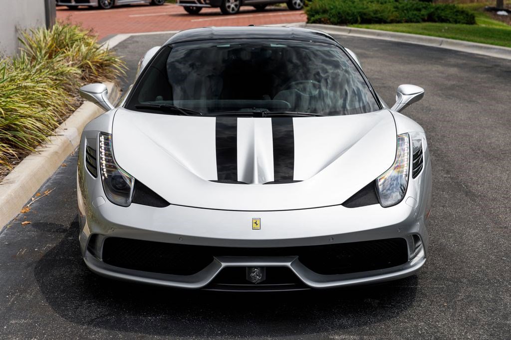 Used 2015 Ferrari 458 Speciale Coupe image 8