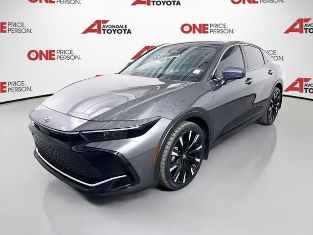 Certified 2024 Toyota Crown Platinum w/ Carpet Mat Package (TMS) AWD/4WD image 3