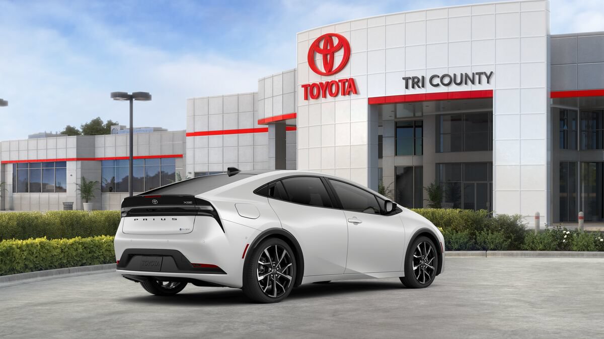 New 2026 Toyota Prius Plug-In Hybrid FWD image 10