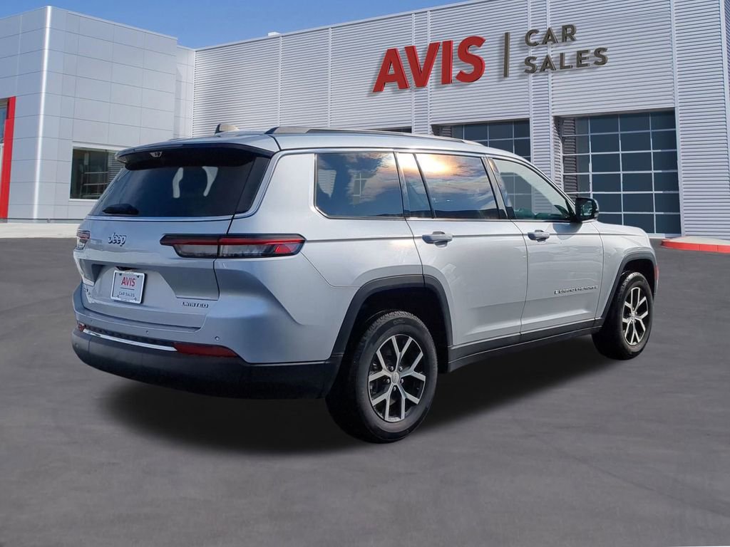 Used 2024 Jeep Grand Cherokee L Limited w/ Luxury Tech Group II image 6