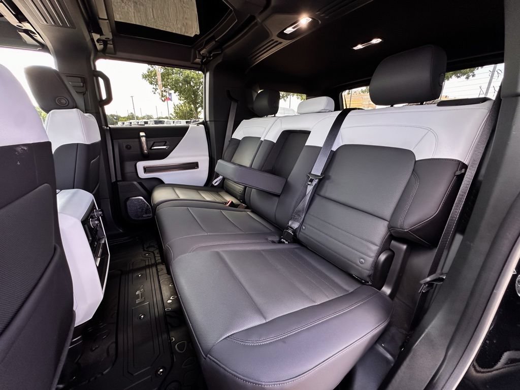 Used 2025 GMC Hummer EV 3X AWD/4WD image 22