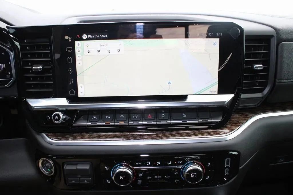 New 2025 GMC Sierra 1500 Elevation image 17