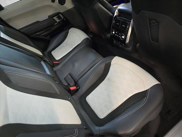 Used 2019 Land Rover Range Rover Sport SVR AWD/4WD image 11