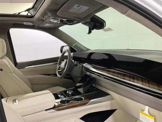New 2026 Cadillac Escalade ESV Platinum Sport AWD/4WD image 24