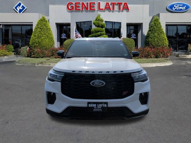 Used 2025 Ford Explorer ST AWD/4WD image 11