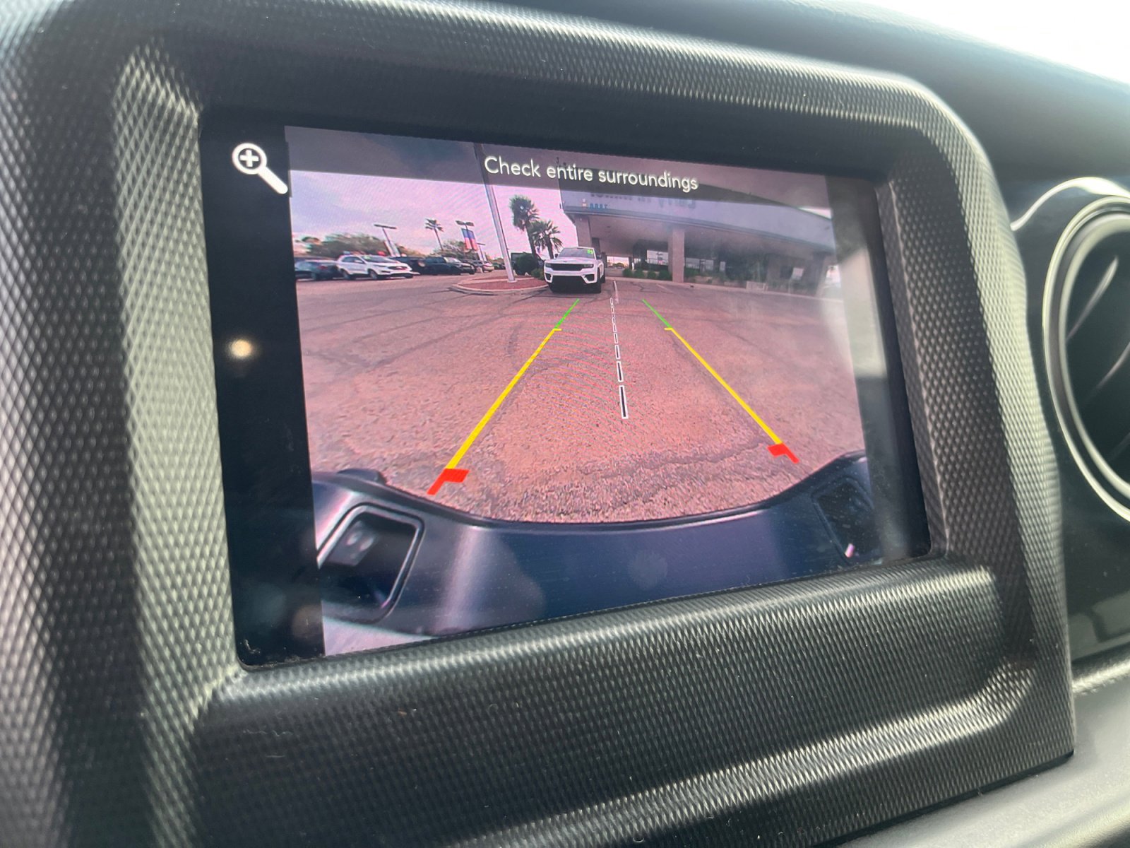 Certified 2022 Jeep Gladiator Sport image 28