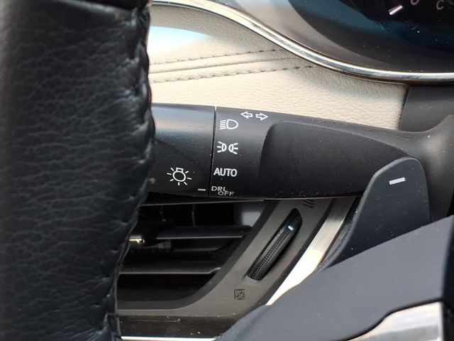 Used 2018 Toyota Avalon XLE Premium FWD image 24