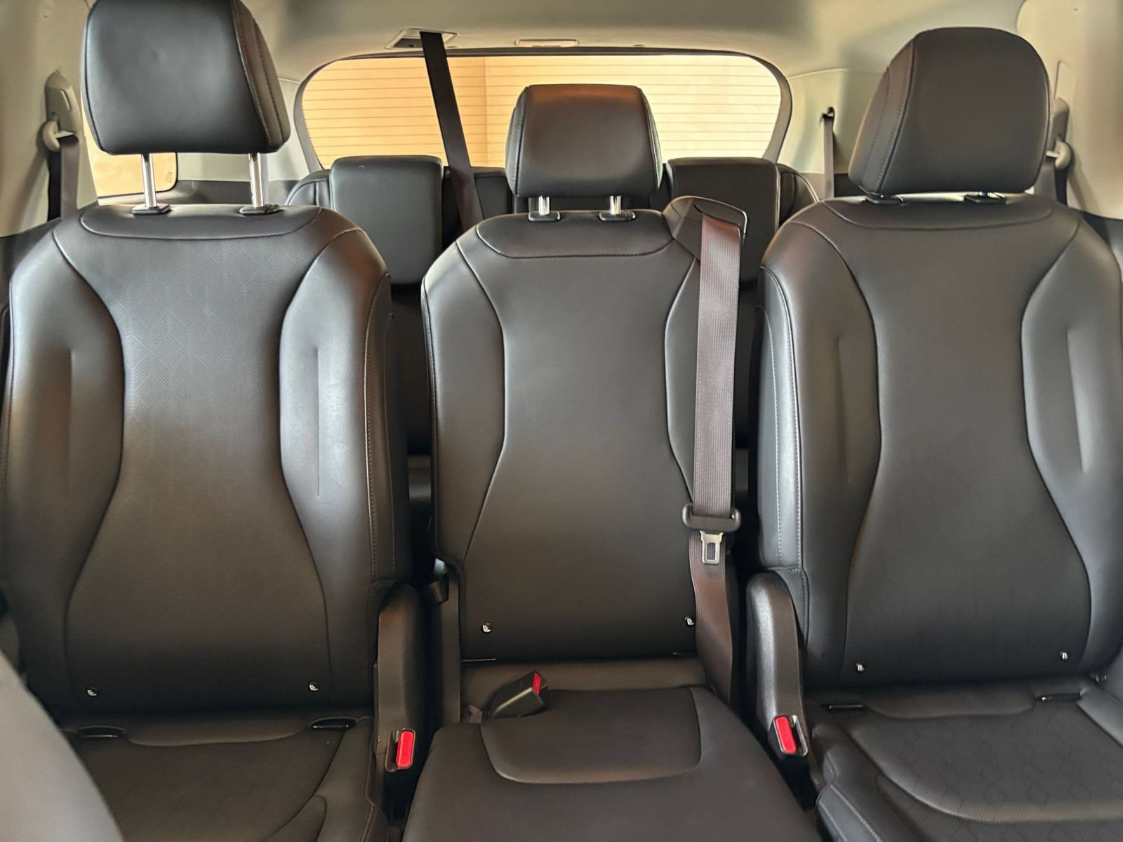 Used 2026 Kia Carnival FWD image 36