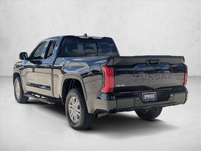 Used 2022 Toyota Tundra SR5 w/ SR5 Convenience Package image 7
