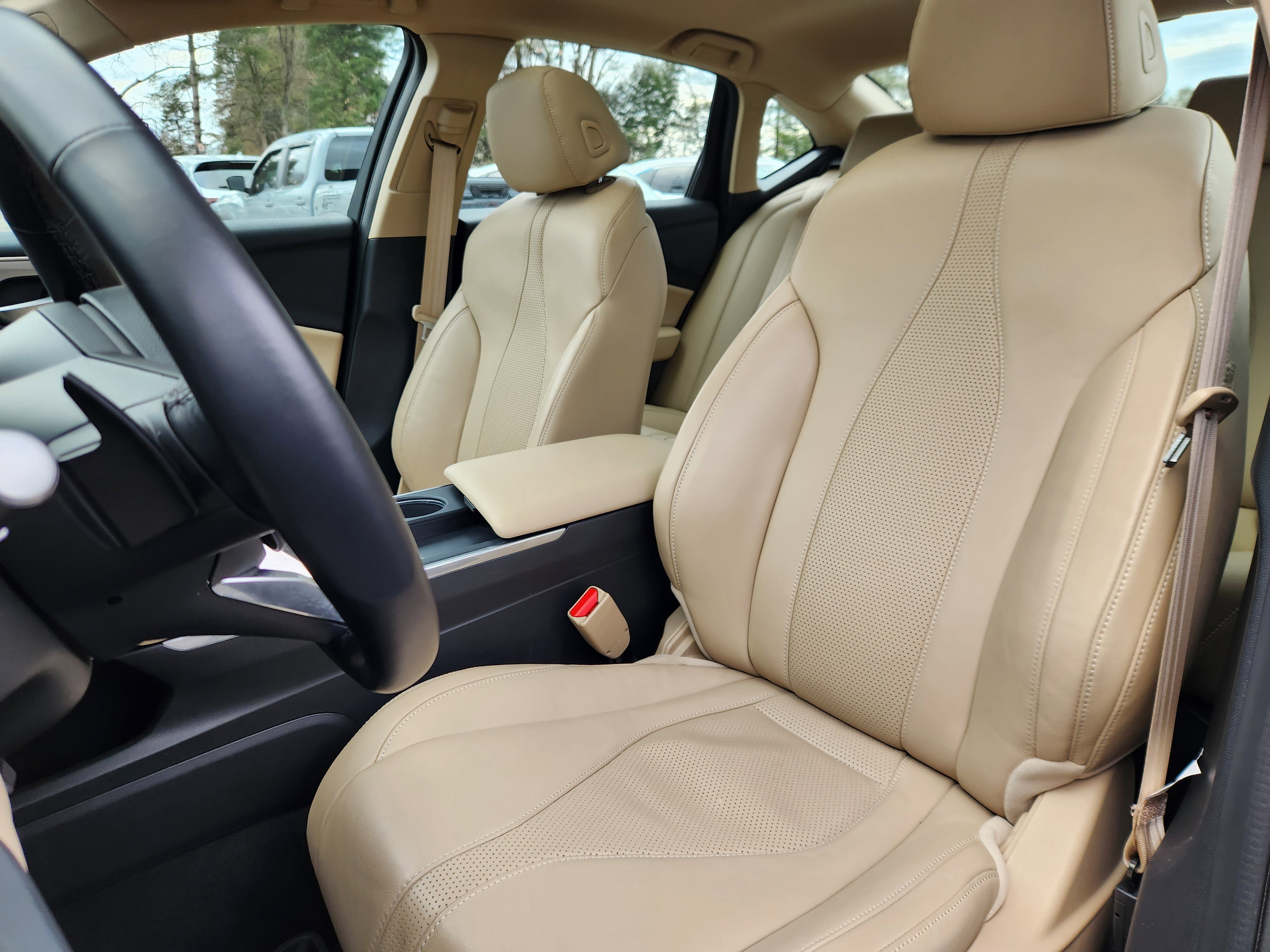 Certified 2025 Acura TLX w/ Technology Package image 7