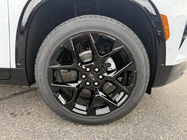 New 2026 Chevrolet Traverse RS w/ LPO, Floor Liner Package image 13