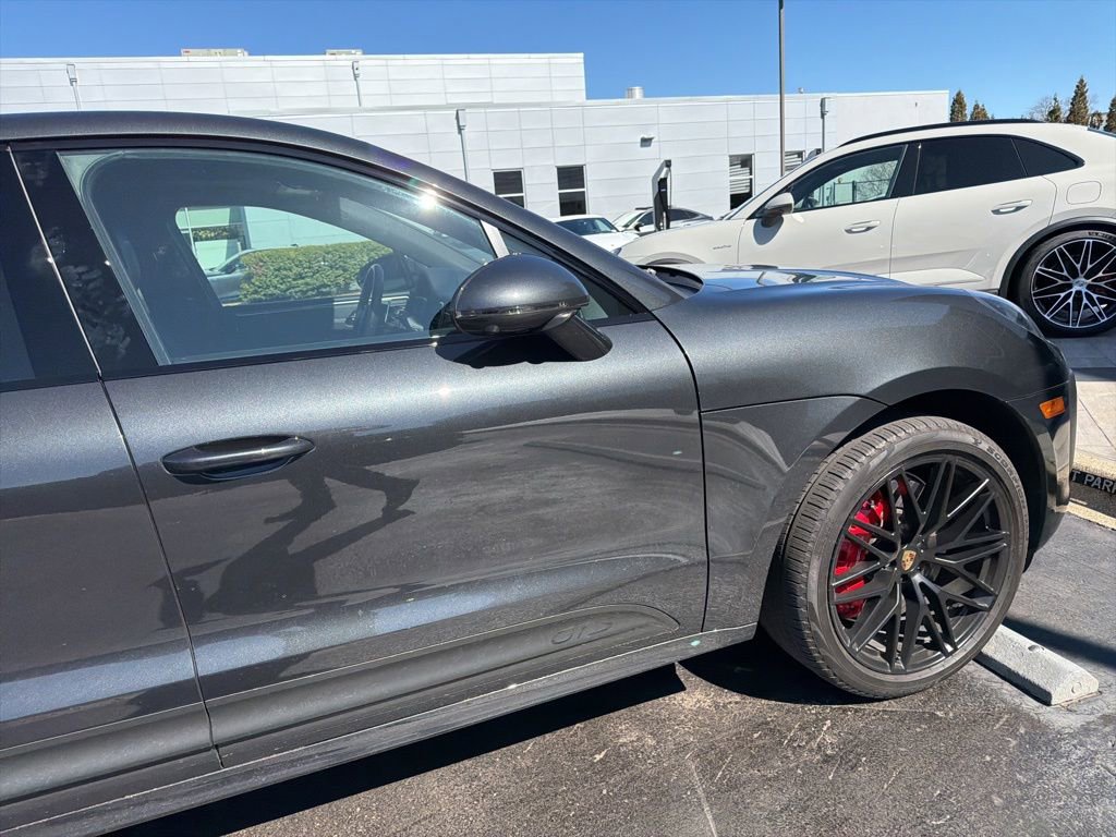 Certified 2022 Porsche Macan GTS image 18