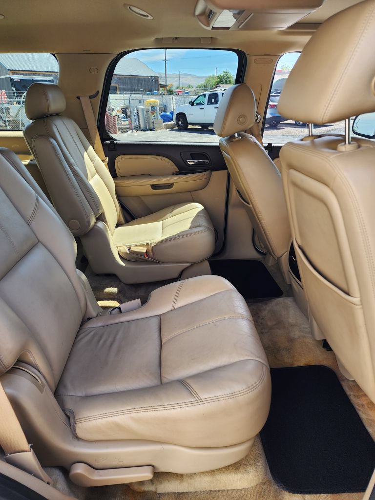 Used 2008 GMC Yukon Denali AWD/4WD image 10