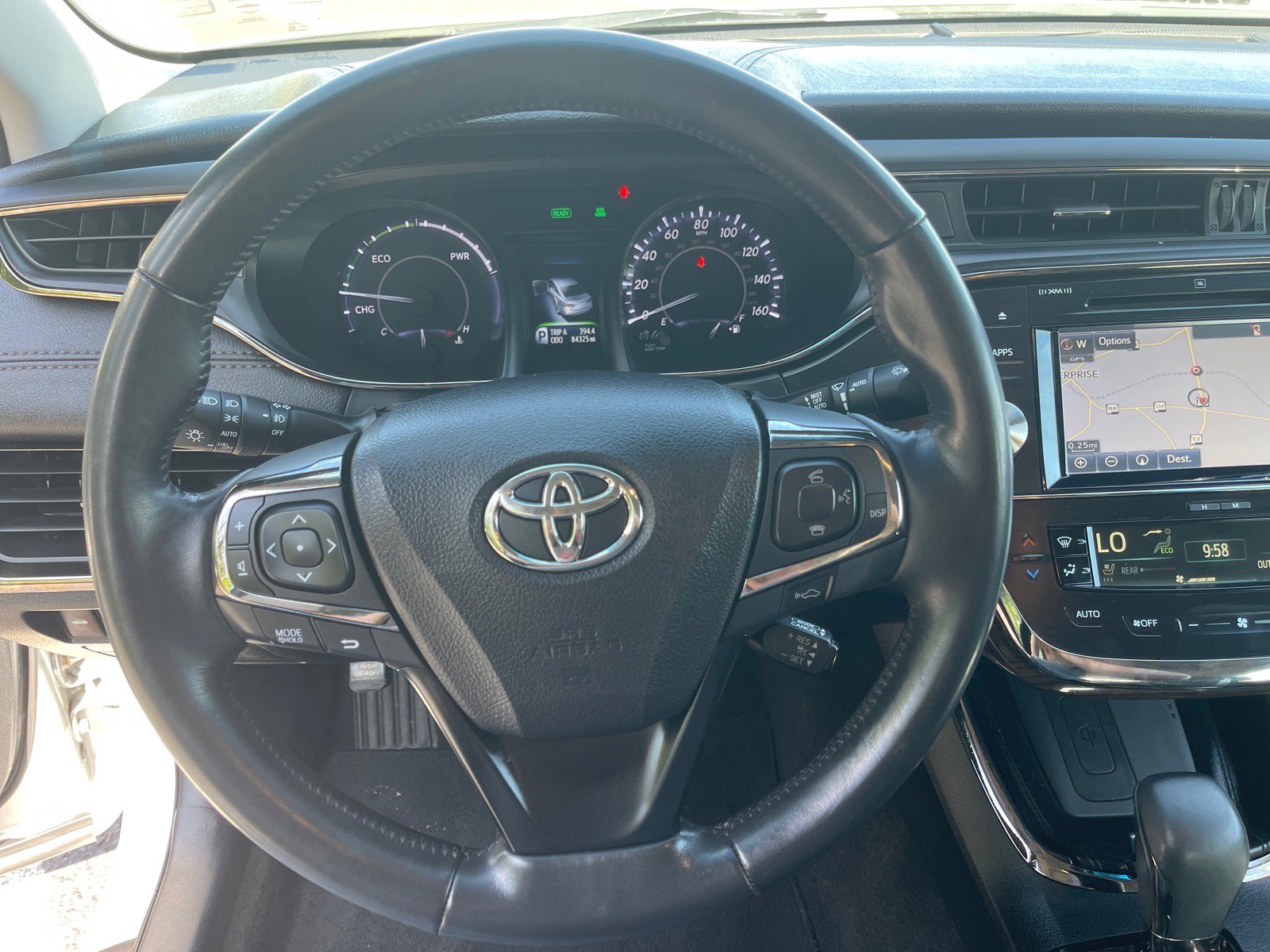 Used 2015 Toyota Avalon Limited w/ Technology Package FWD image 7