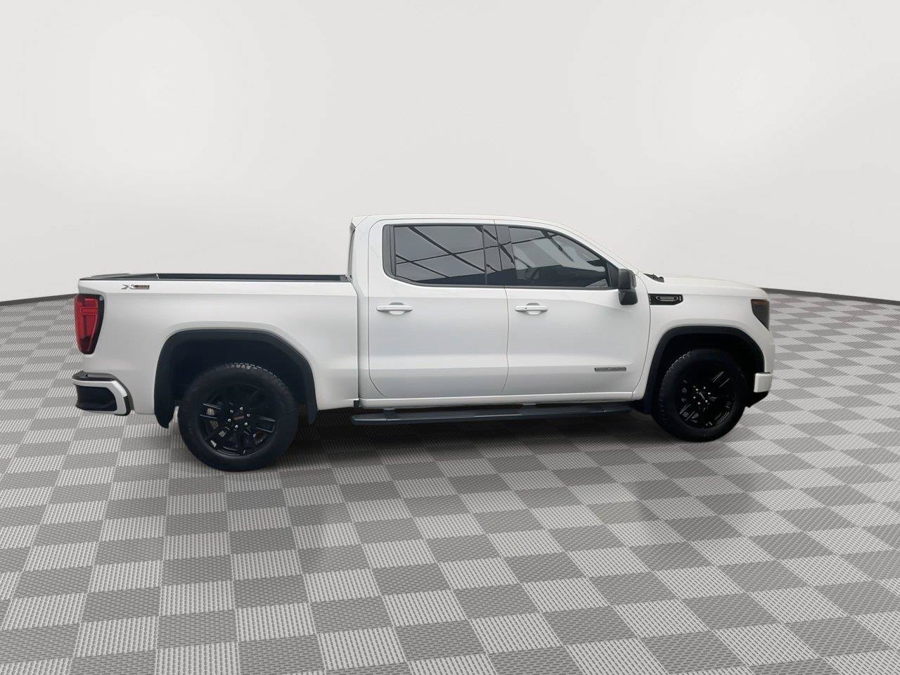 Certified 2024 GMC Sierra 1500 Elevation w/ LPO, Elevation Black Package AWD/4WD image 43