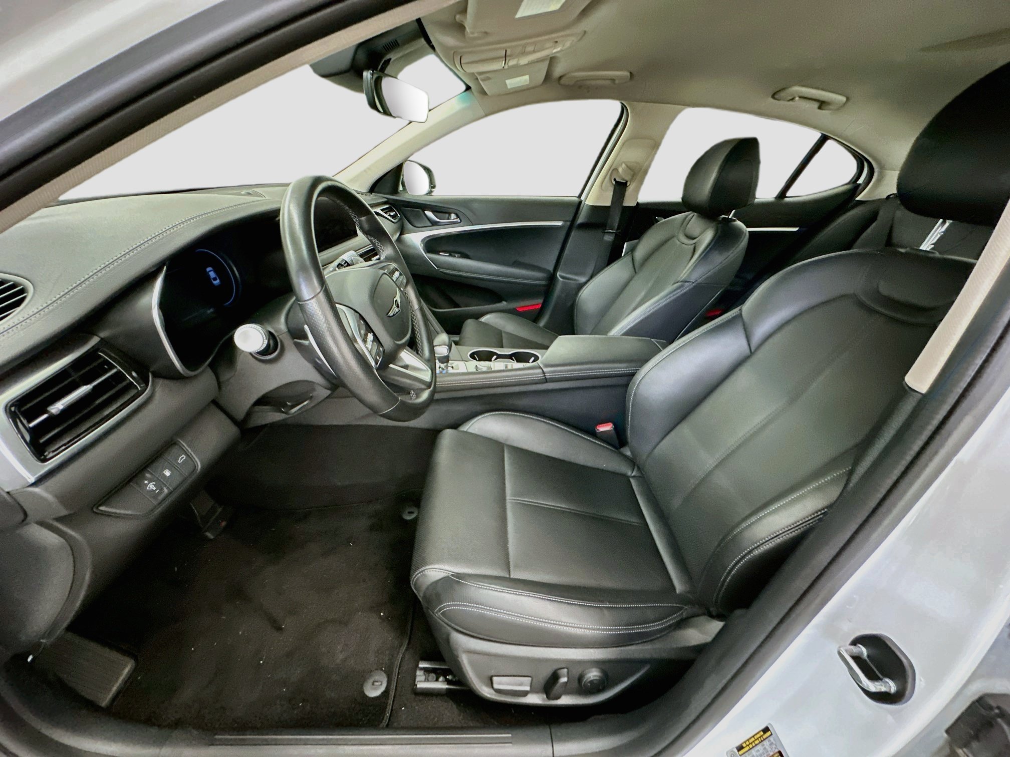 Used 2026 Genesis G70 2.5T AWD/4WD image 13