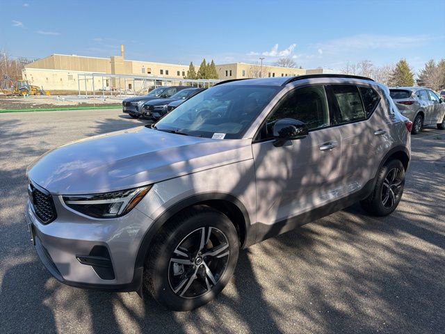 New 2026 Volvo XC40 B5 Core w/ Protection Package Premier image 7