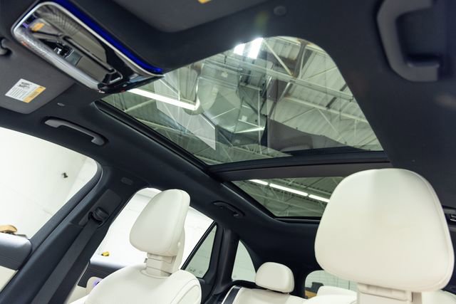 Used 2024 Mercedes-Benz GLC 300 4MATIC image 14