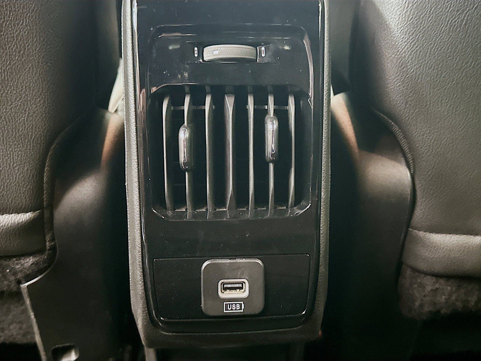 Used 2025 Jeep Compass Latitude image 27