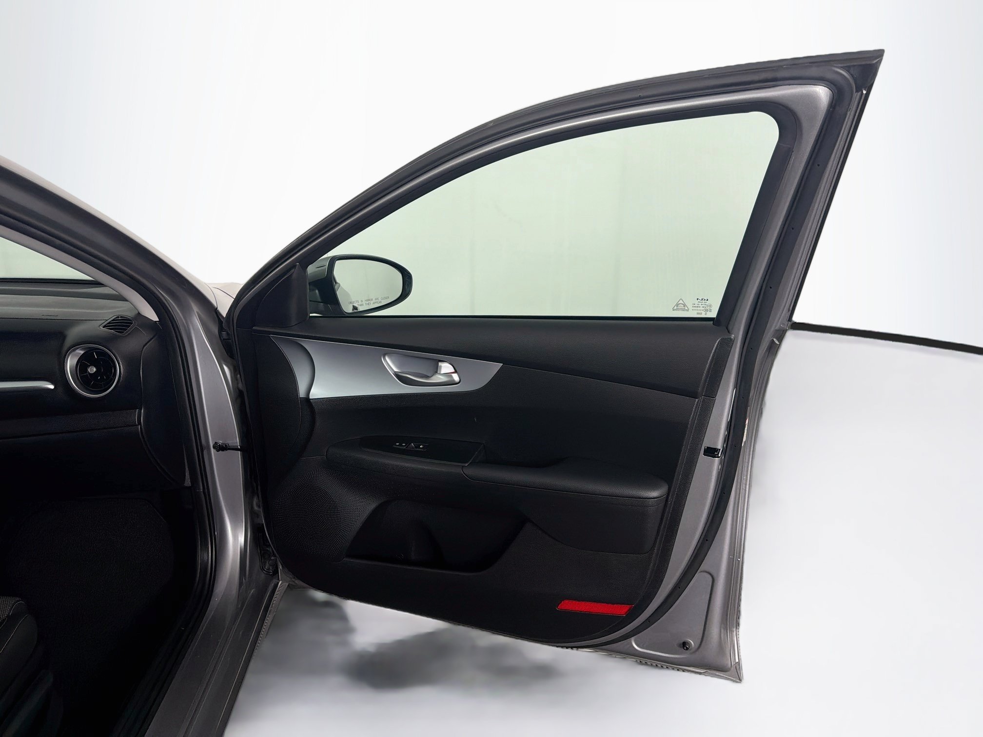 Used 2023 Kia Forte LXS FWD image 29