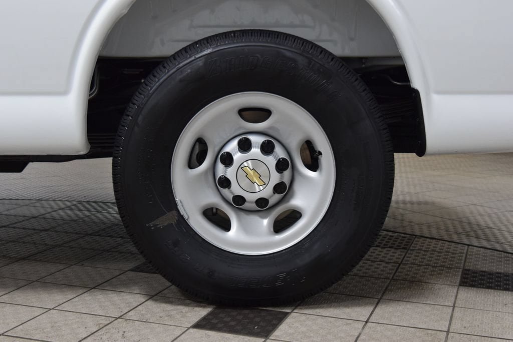New 2026 Chevrolet Express 3500 LS RWD image 18