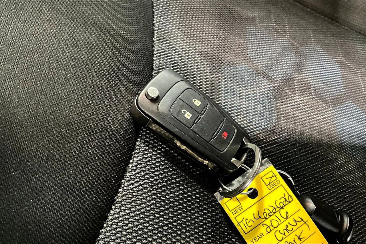 Used 2016 Chevrolet Spark LT image 11