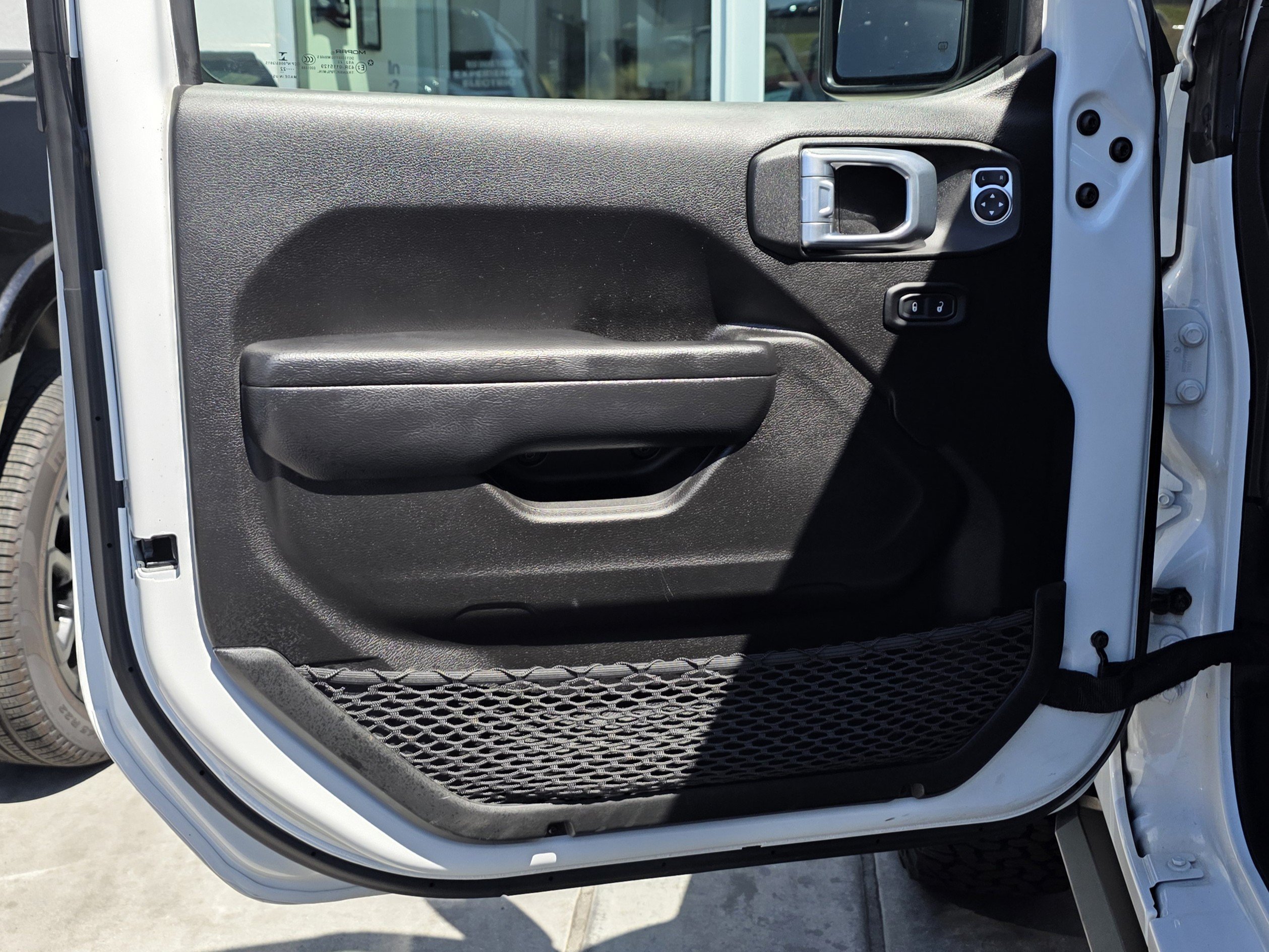 Used 2022 Jeep Gladiator Sport AWD/4WD image 15