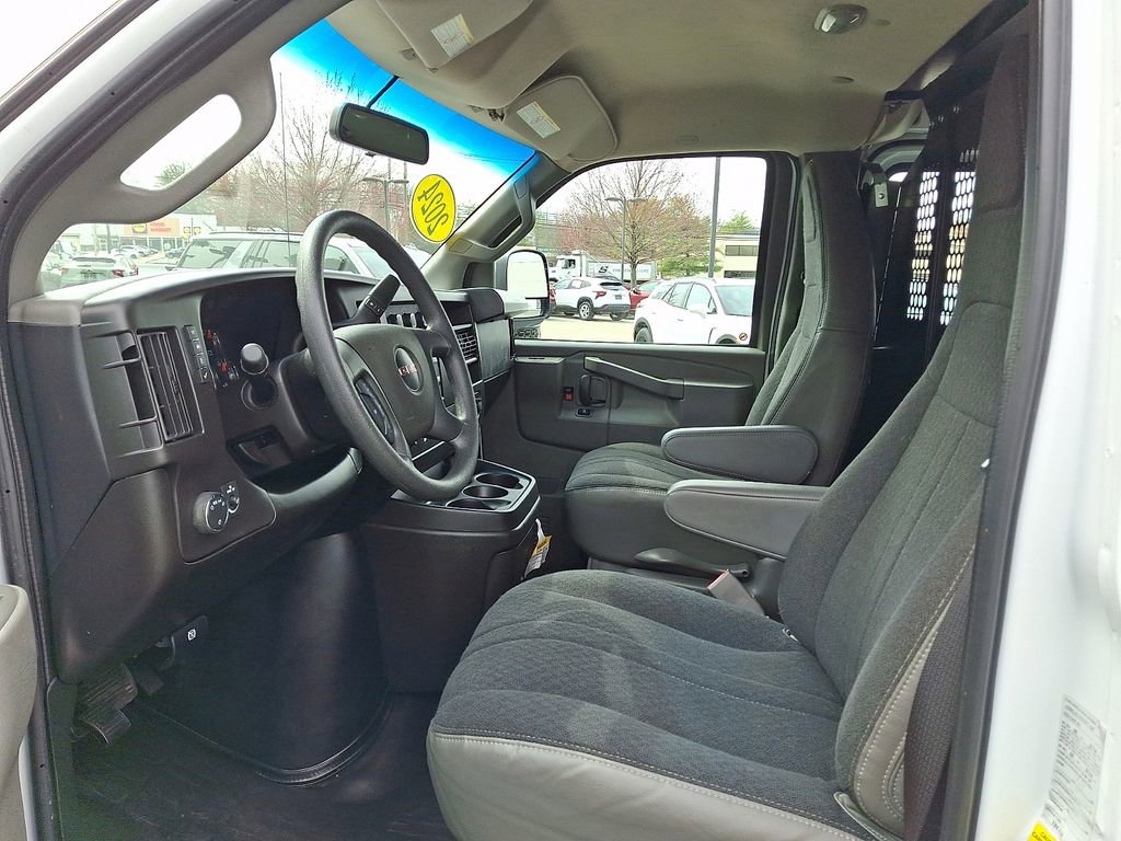 Certified 2024 GMC Savana 2500 w/ Driver Convenience Package image 16