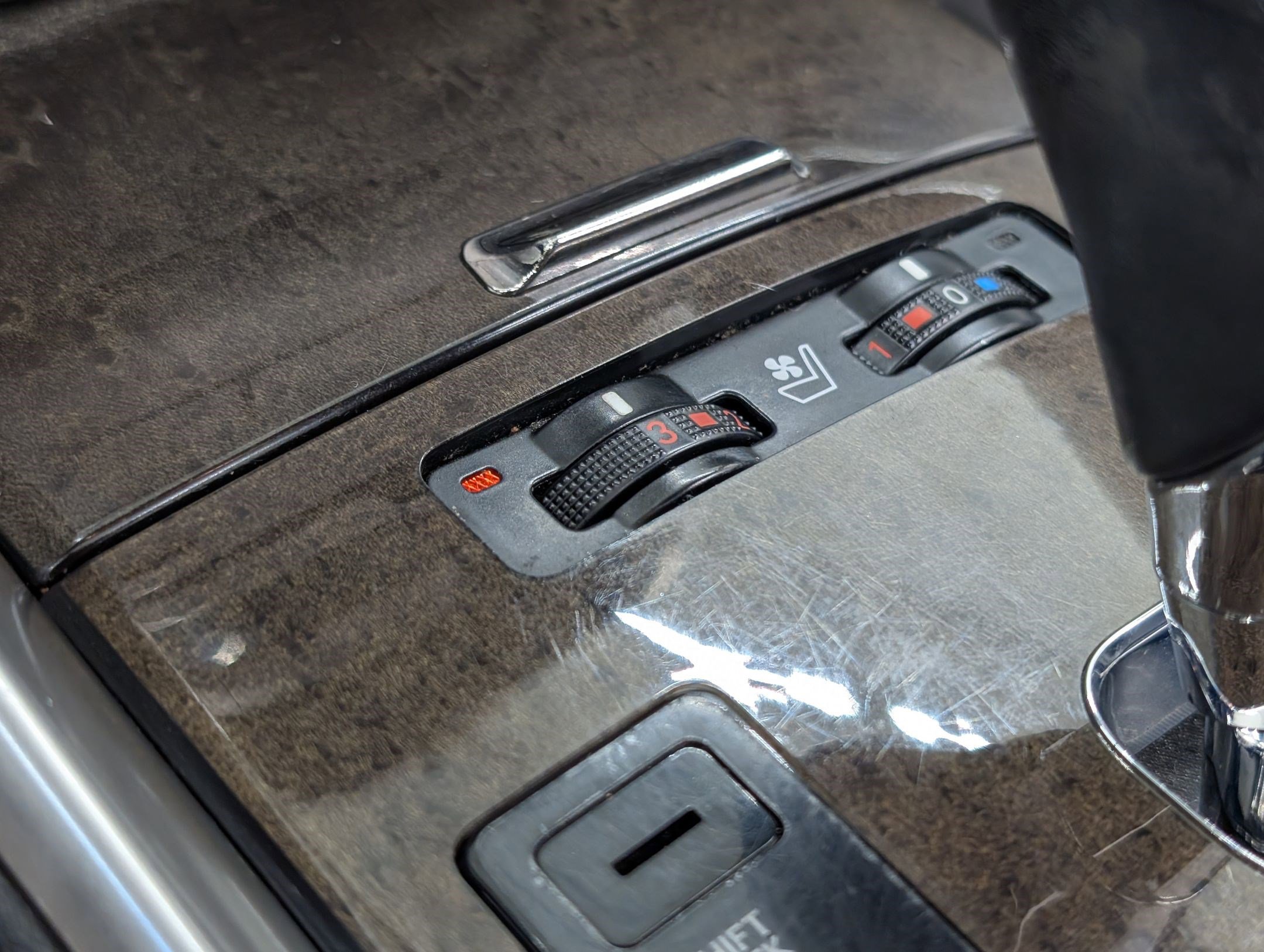 Used 2010 Lexus IS 350C image 25