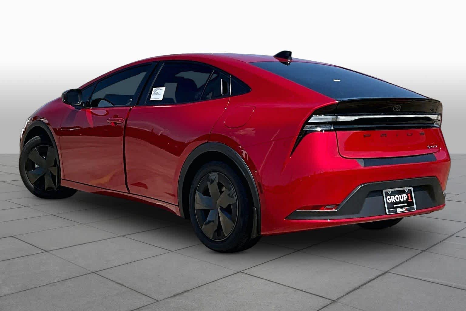 New 2027 Toyota Prius Plug-In Hybrid FWD image 7