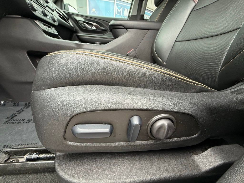 Used 2024 GMC Terrain AT4 AWD/4WD image 16