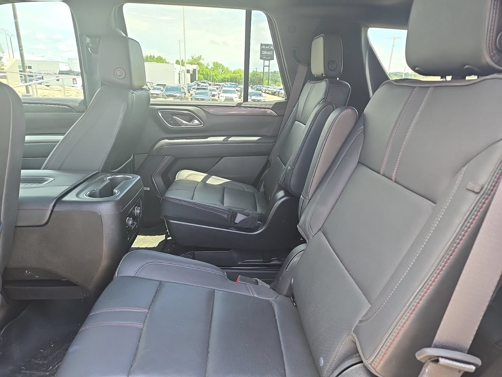 Used 2023 Chevrolet Tahoe RST w/ Sport Performance Package AWD/4WD image 20