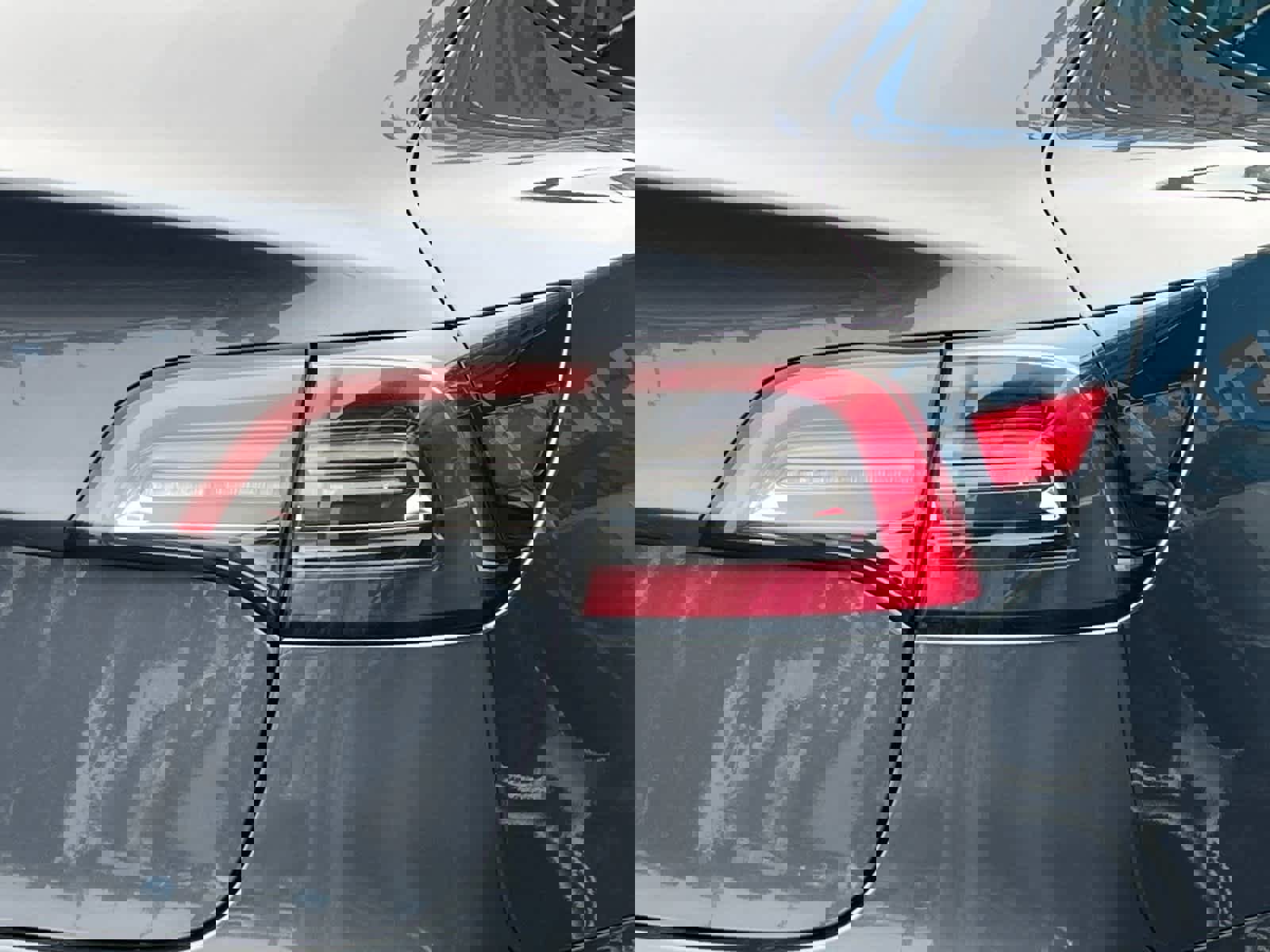 Used 2023 Tesla Model 3 Standard Range image 26